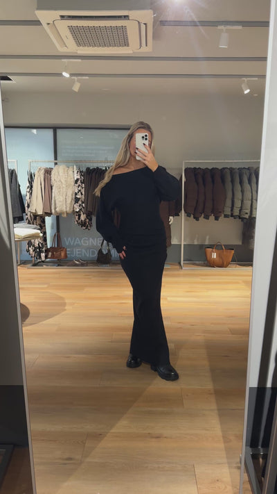 Jenny strikkjole sort