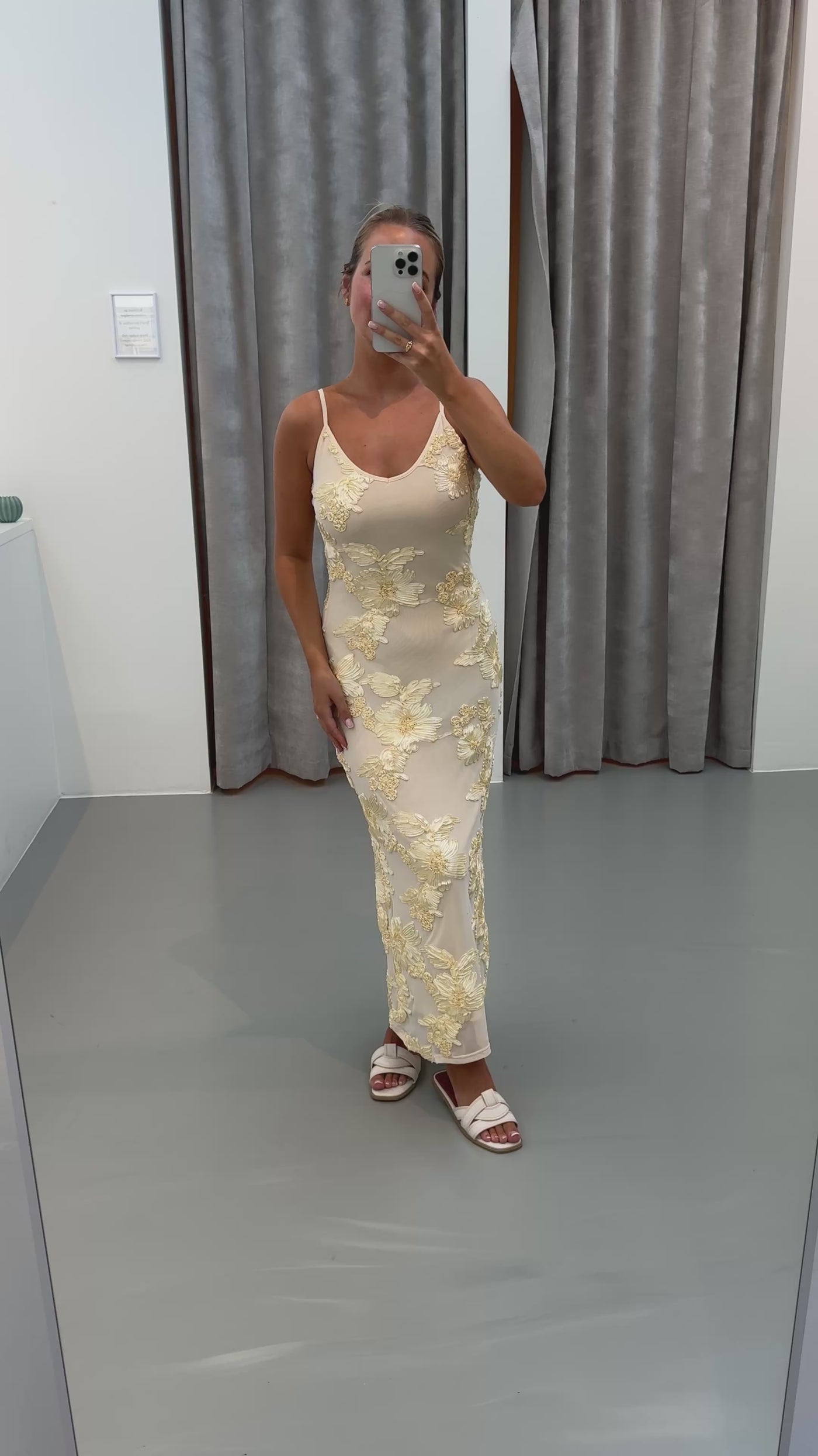 Sofia kjole pastelgul